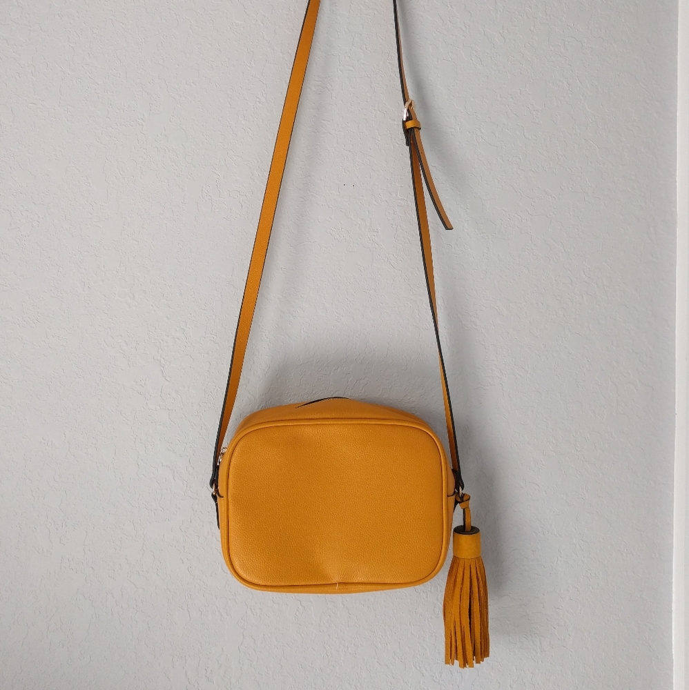 H&M Crossbody Bag View 2
